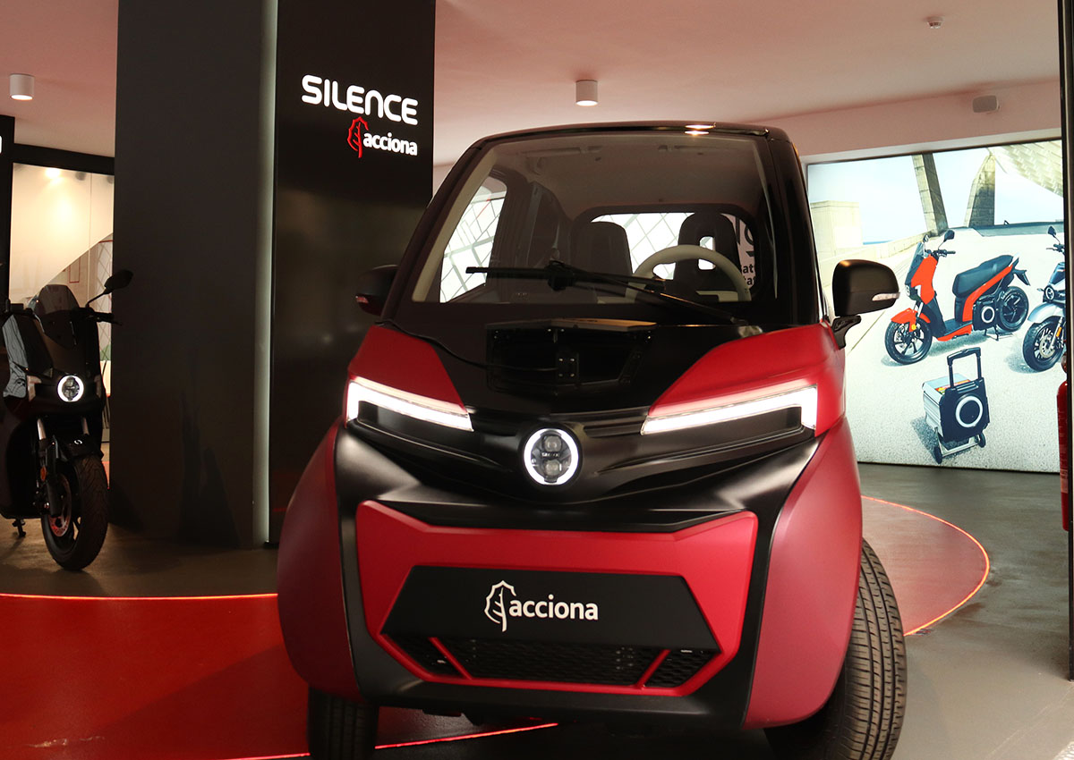 Silence preveu fabricar 40.000 nanocotxes a la Zona Franca d’aquí a «tres o quatre anys»
