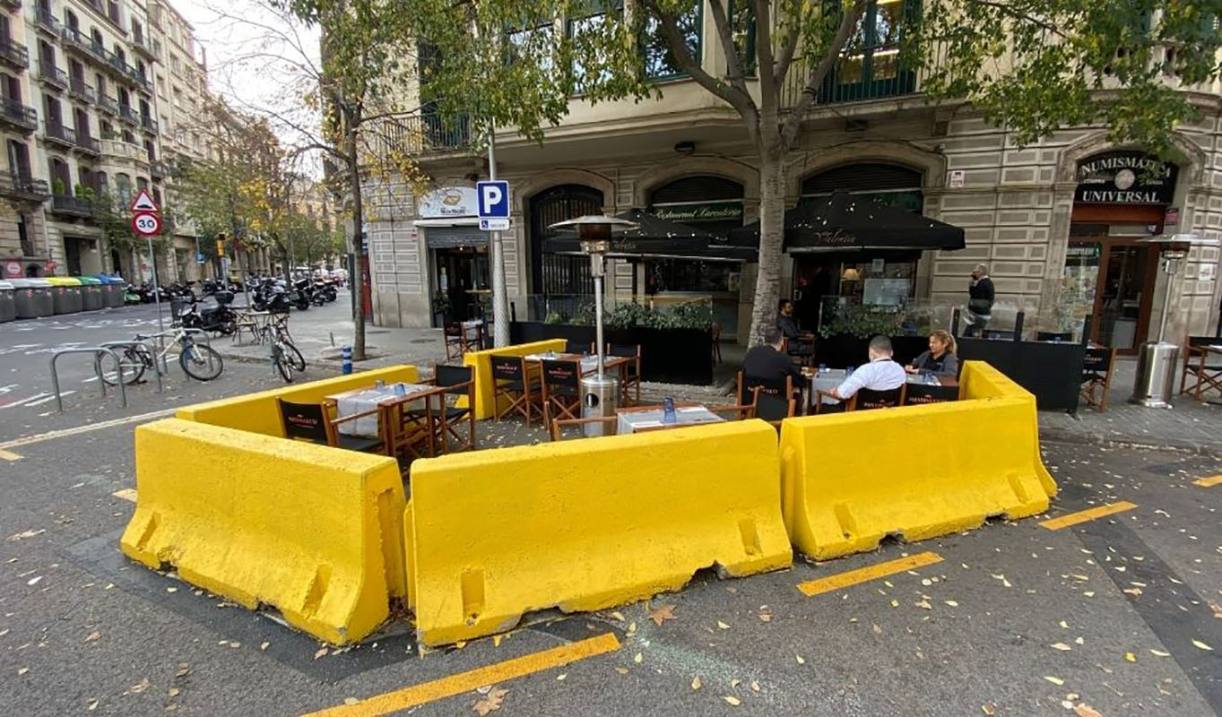 Barcelona manté 1.131 de les 3.668 terrasses extraordinàries concedides per la pandèmia de la covid-19