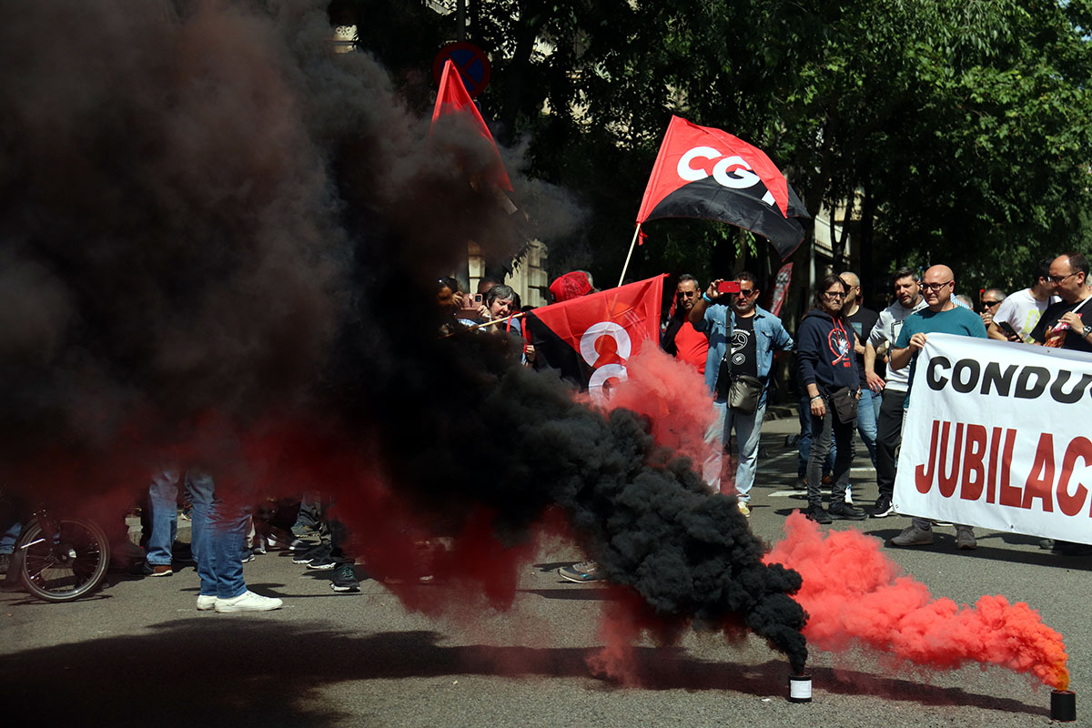 Centenars de conductors reclamen la jubilació als 60 anys en una protesta: «La feina és dura, perillosa i desgastant»