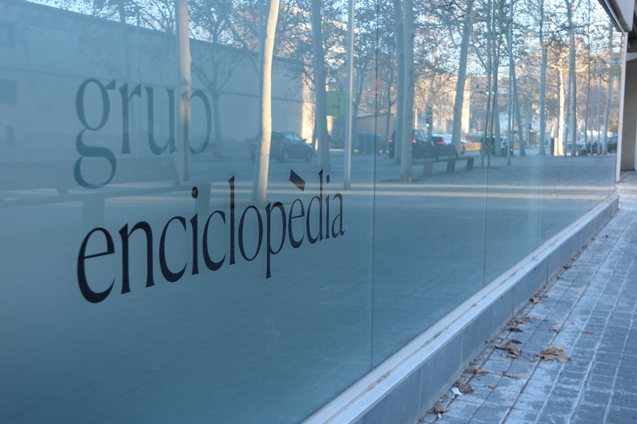 El Grup Enciclopèdia negocia amb Abacus i Jaume Roures la venda dels seus segells literaris